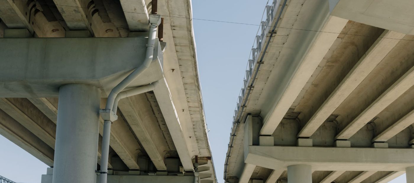 Ouvrage d'art en béton, pont concerné par le repérage amiante
